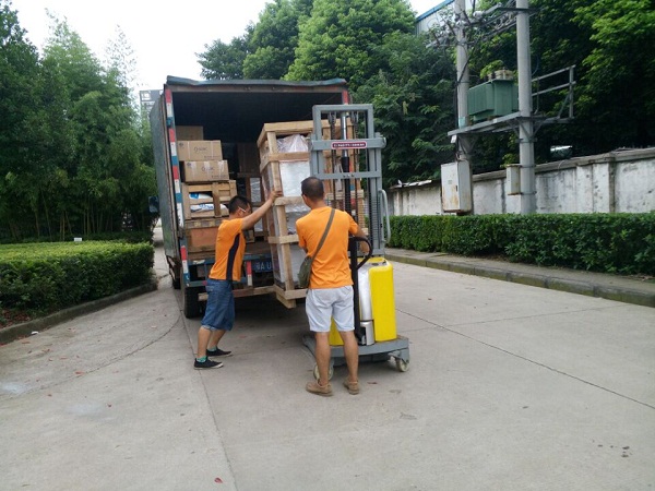 0.3T全自动91好色先生IOS下载用于石锅鱼配套使用发货图 0.3T全自动91好色先生IOS下载用于石锅鱼配套使用发货图