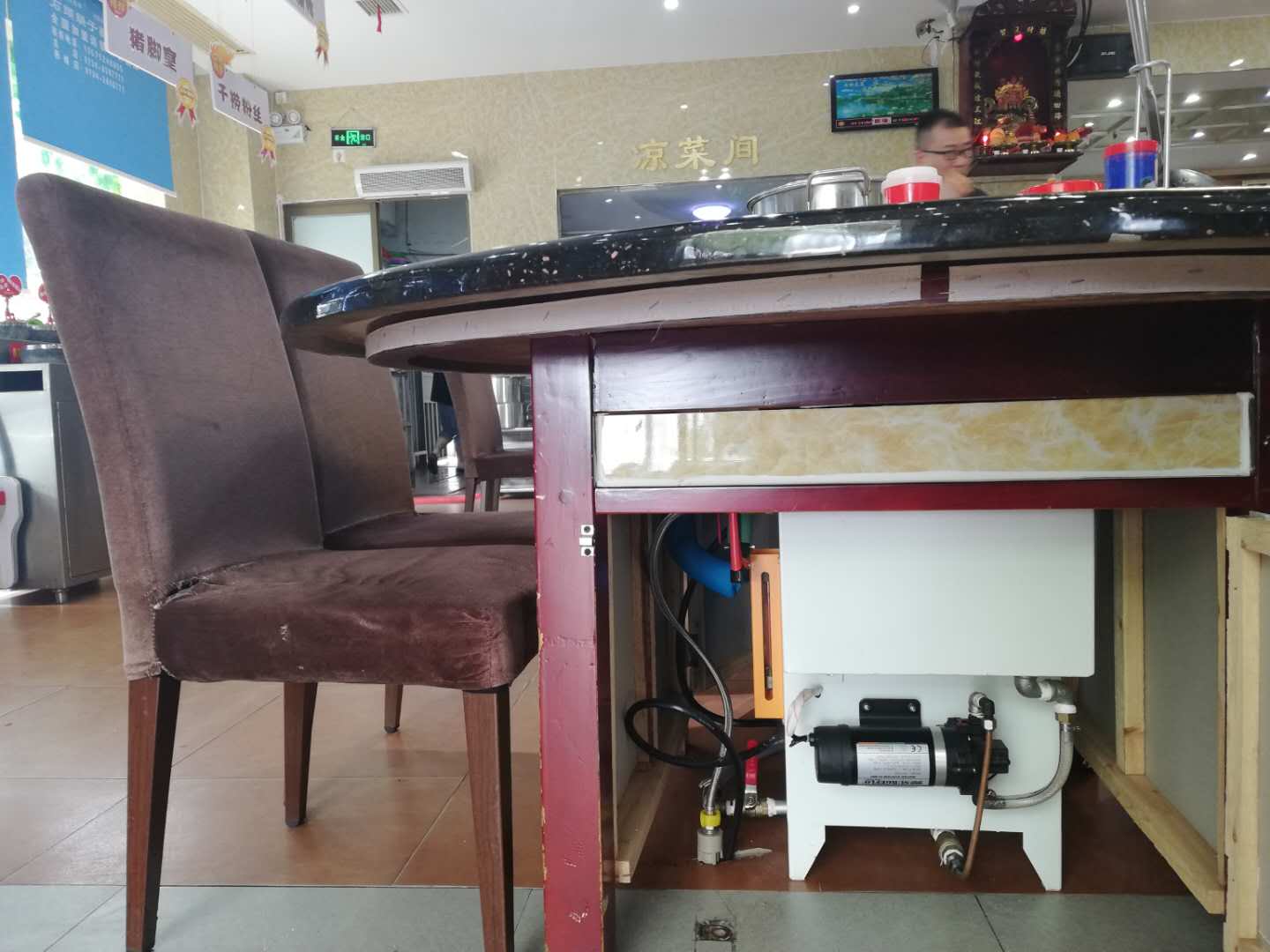 使用蒸汽发生器进行石锅鱼的加热源 使用蒸汽发生器进行石锅鱼的加热源