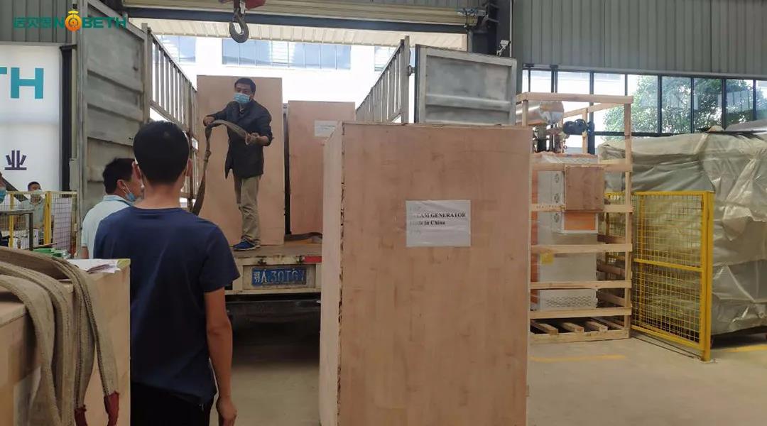 橡胶制品加工使用好色先生IOS破解版正在装车发往马来西亚